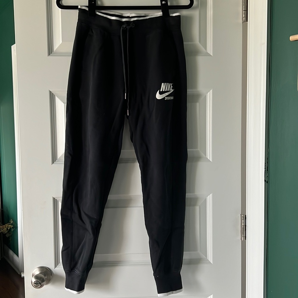 Nike Sweatpants